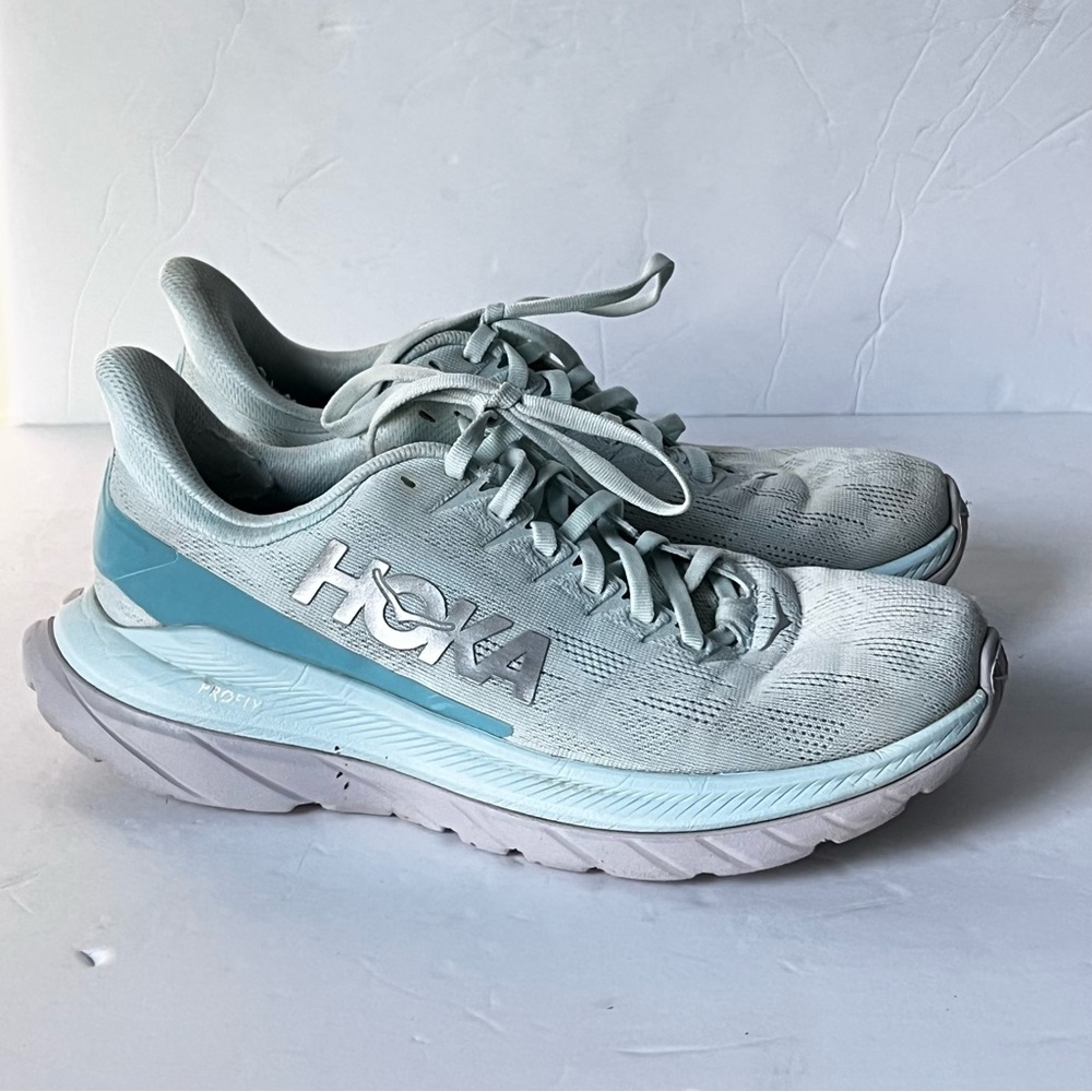 Hoka One One Mach 4 women's running sneaker blue glass and coastal Sz 8B >